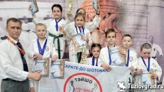 Новочеркасские каратисты завоевали 24 медали на турнире в Таганроге