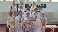Новочеркасские каратисты успешно выступили на Первенстве и Кубке России