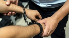 В Новочеркасске серийный вор и мошенник попался полицейским на ограблении магазина