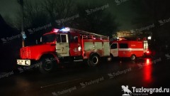 В Новочеркасске спасатели эвакуировали человека из горящего дома