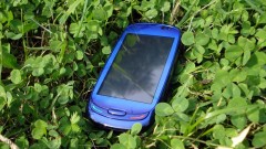 Житель Новочеркасска украл телефон у лежавшего без сознания мужчины