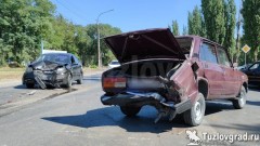На Харьковском шоссе в Новочеркасске лихач на иномарке устроил ДТП