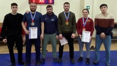 Новочеркасские борцы завоевали три медали на чемпионате Ростовской области