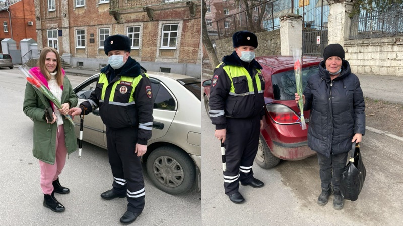 В Новочеркасске сотрудники ГИБДД поздравили женщин-водителей с 8 марта