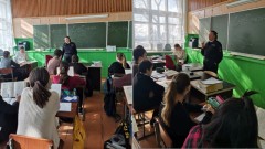 В новочеркасской восьмой школе провели антиэкстремистские занятия
