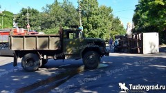 В Новочеркасске во время ДТП перевернулся хлебовоз