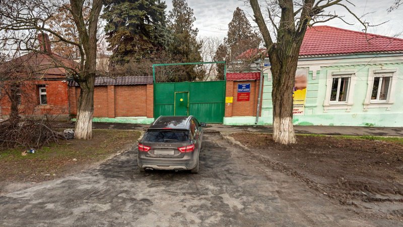 В Новочеркасске забор центра соцобслуживания отремонтирует местный подрядчик