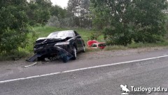 На трассе Багаевская – Новочеркасск две иномарки улетели в кювет после столкновения