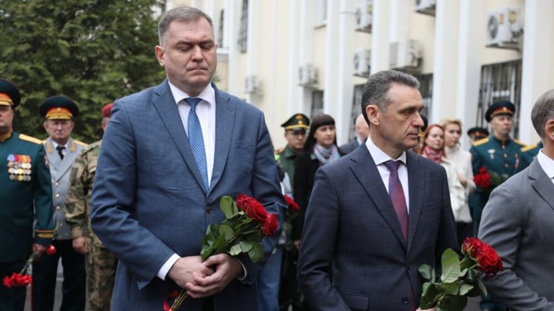 Почетному жителю Новочеркасска открыли мемориальную доску в Ростове-на-Дону