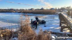 В Новочеркасске водитель погибла, упав в машине с моста в реку Тузлов