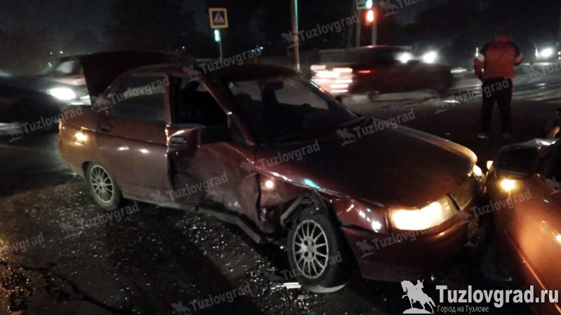 В Новочеркасске водитель ВАЗ получил травмы, не пропустив иномарку