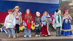 Самые маленькие жители Новочеркасска отметили День народного единства