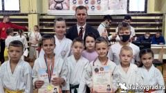 Новочеркасские каратисты завоевали 10 медалей на турнире в Зернограде