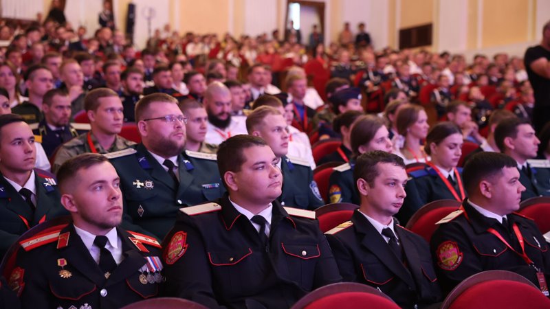 В Астрахани начал работу Всероссийский форум казачьей молодежи