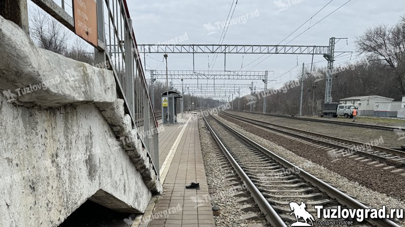 В Новочеркасске под колесами поезда погиб 45-летний мужчина