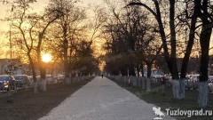 В Новочеркасске на проспекте Баклановском установят недостающие скамейки и мусорные урны