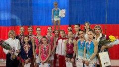 В Новочеркасске прошли открытые областные соревнования по спортивной акробатике