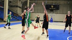 Новочеркасские баскетболисты завоевали «серебро» областного первенства